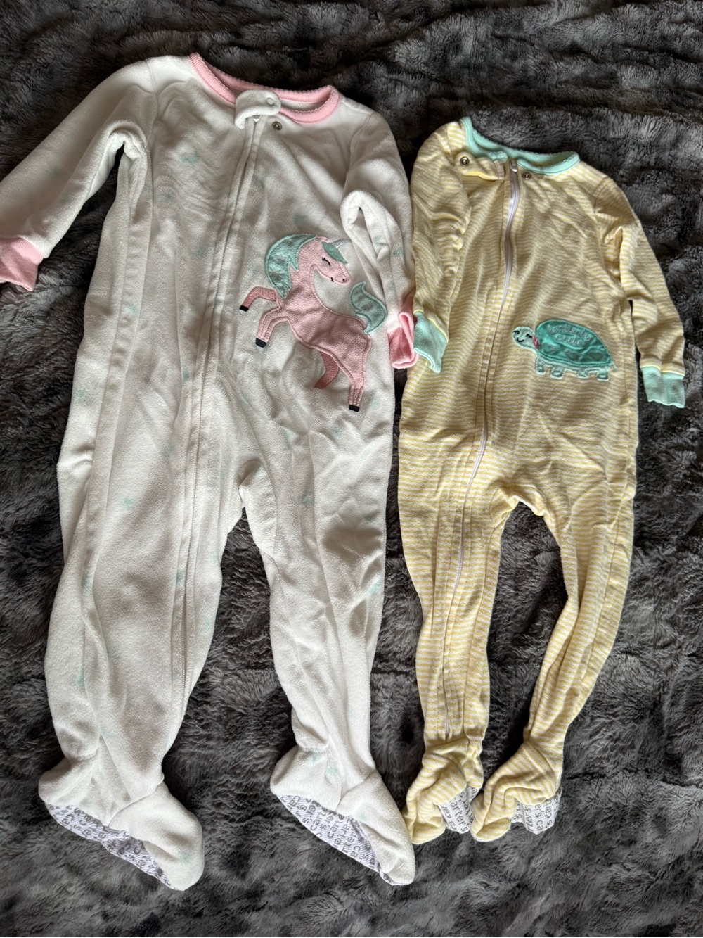Carter’s 12M Fleece Footed Pajamas Unicorn Turtle 2 Pc Lot